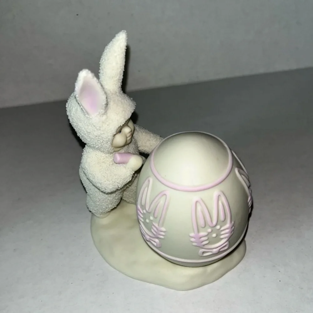 Dept 56 Springtime Stories of the‎ Snowbunnies “I’ll Color the Easter Egg”1996